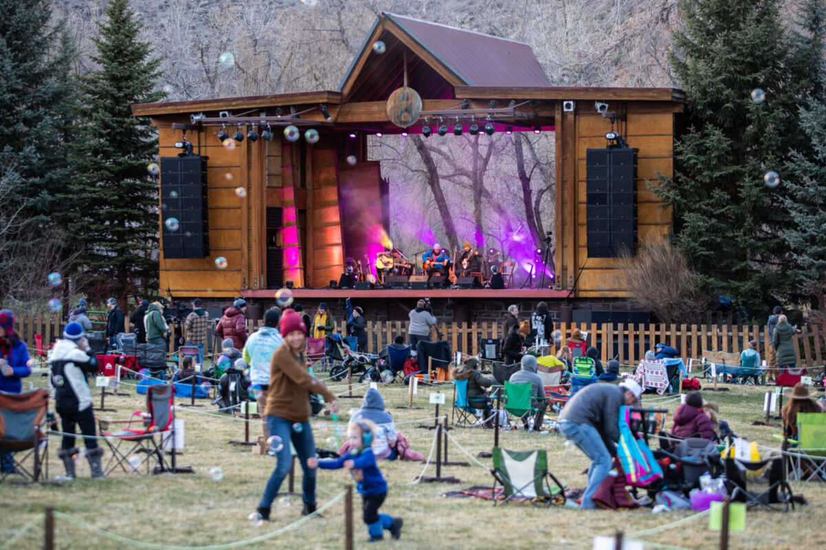 Yonder Mountain String Band, Apr 17, 2021, Planet Bluegrass, Lyons, CO. Photo by Mitch Kline