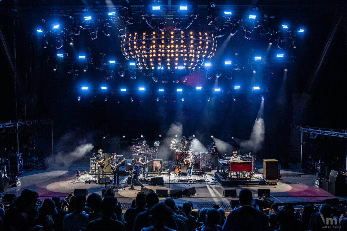 2023-07-14-sci-fogerty-red-rocks-lights-002