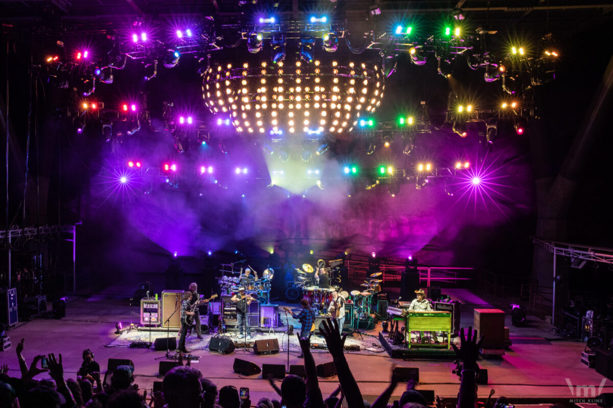 2023-07-14-sci-fogerty-red-rocks-lights-004