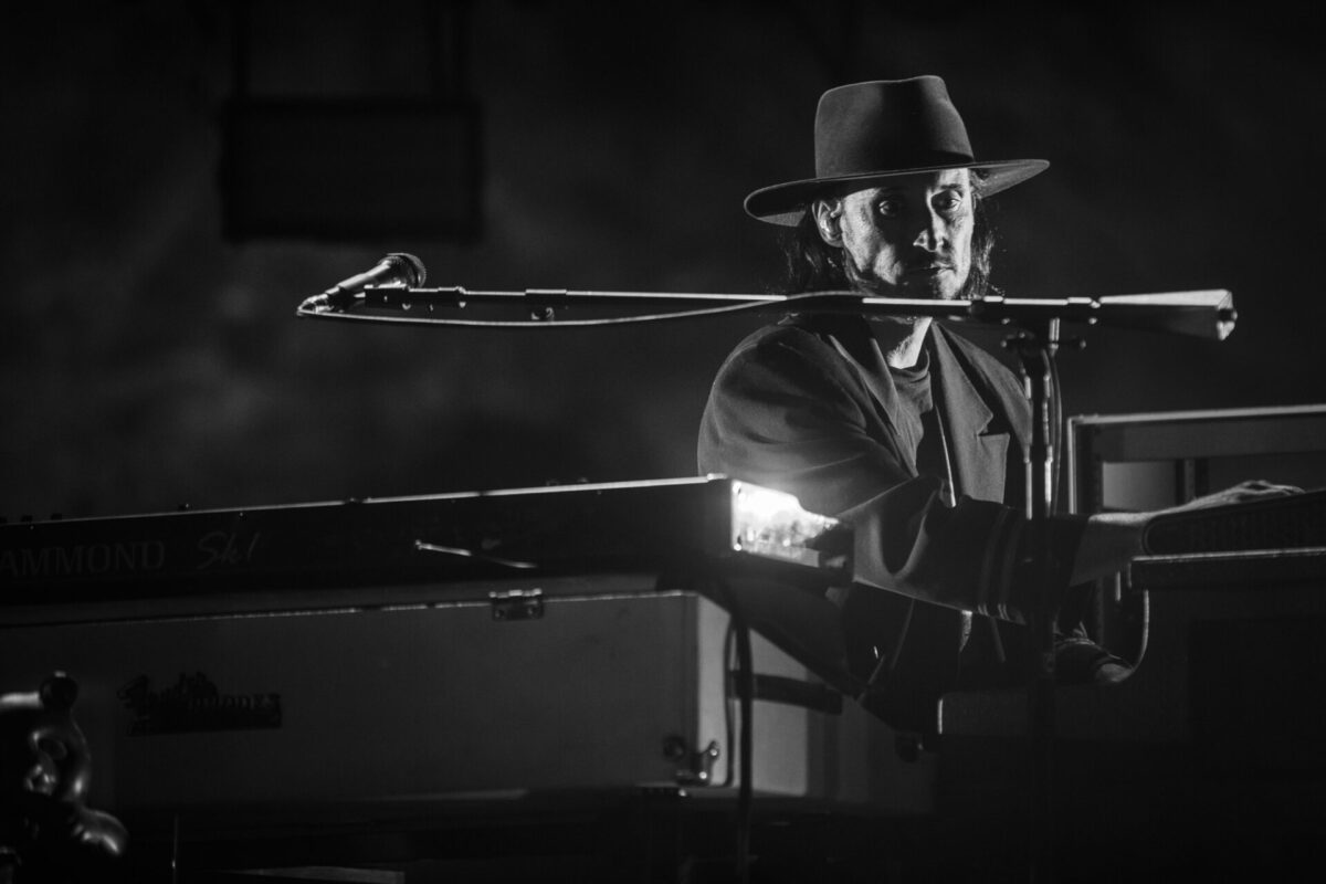 Bo Koster, My Morning Jacket, Aug 15, 2025, Red Rocks Amphitheatre, Morrison, CO. Photo by Mitch Kline.